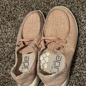 Girls Hey Dudes size 3y